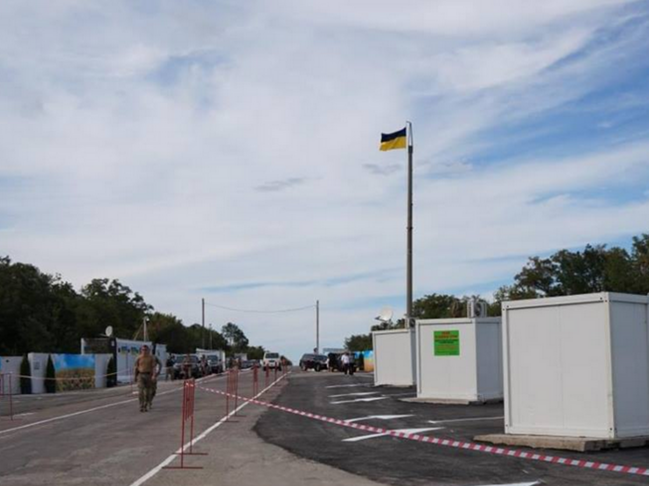 На новом пункте пропуска создали специальные "карманы" для автомобилей