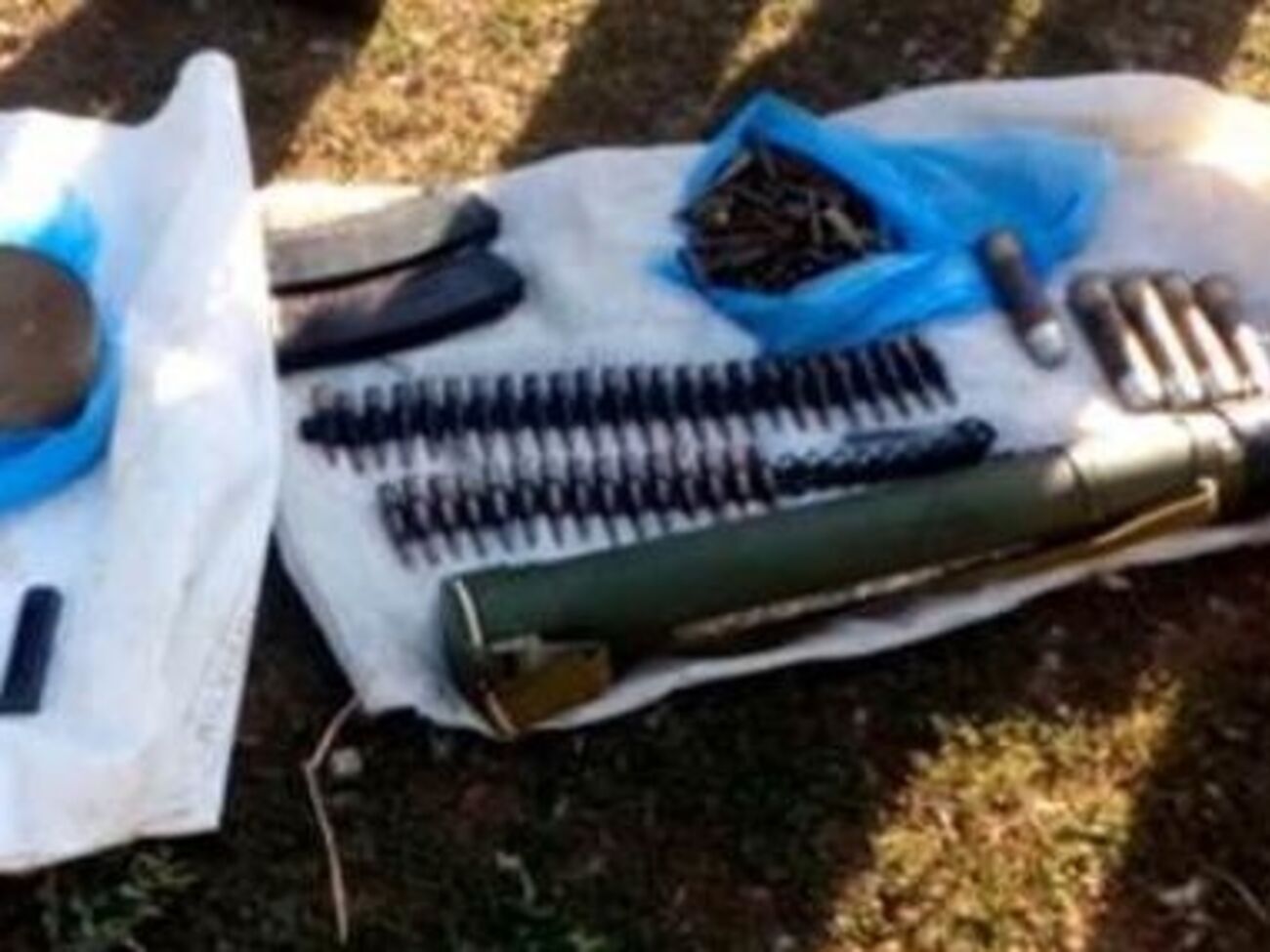 СБУ обнаружила тайник с оружием