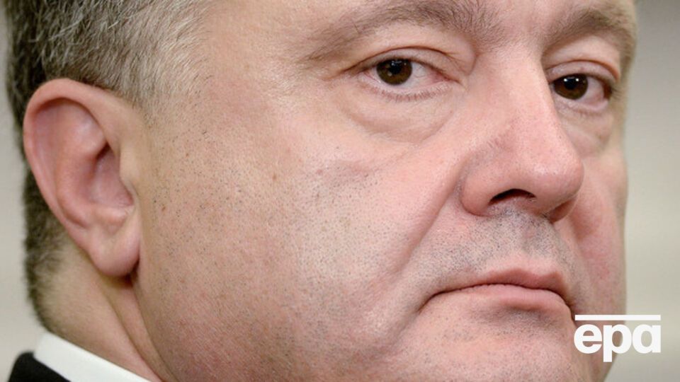 Президент принимает парад на Майдане Незалежности в Киеве