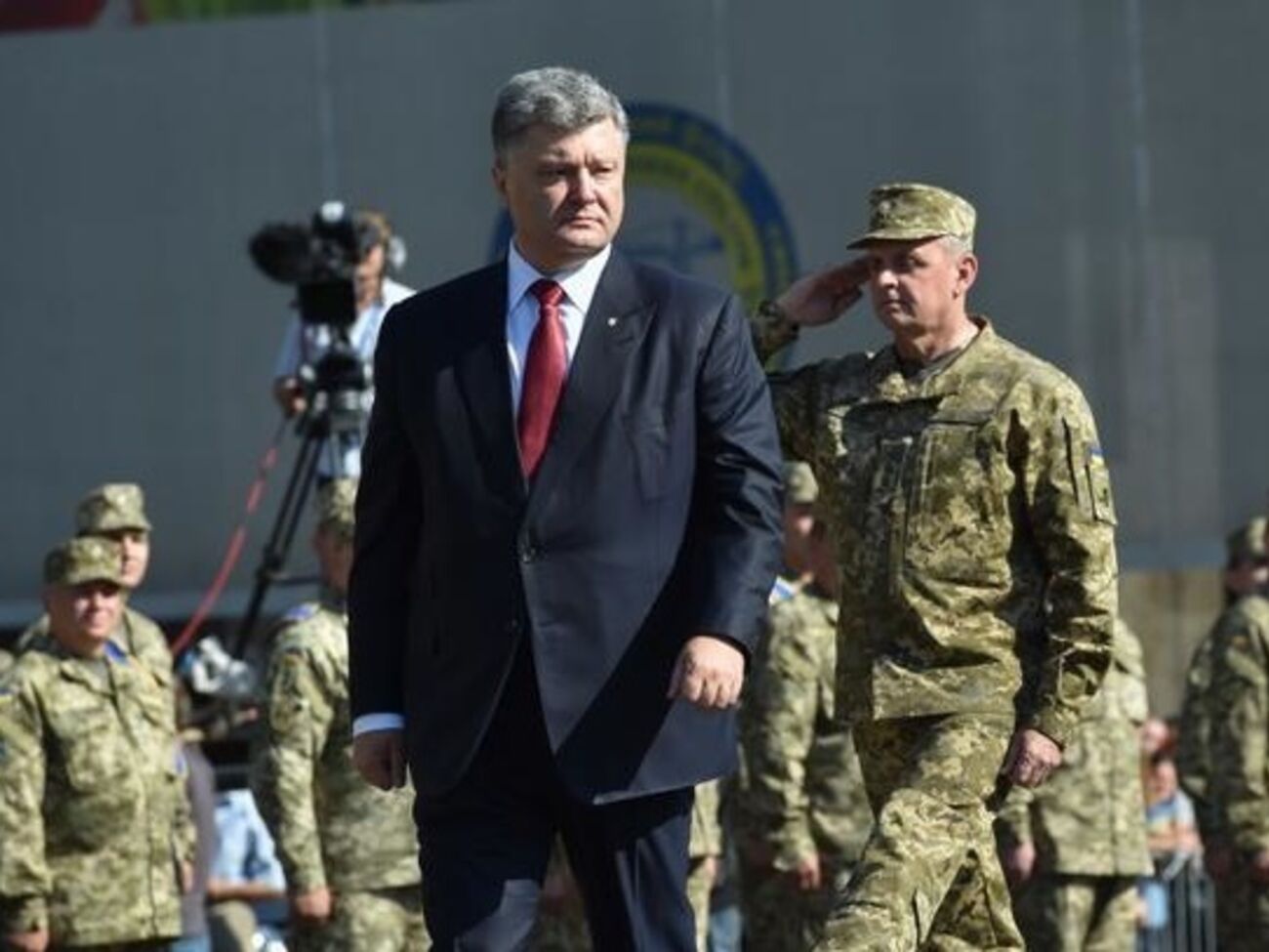 Порошенко сравнил идею "Новороссии" с "Мордором"