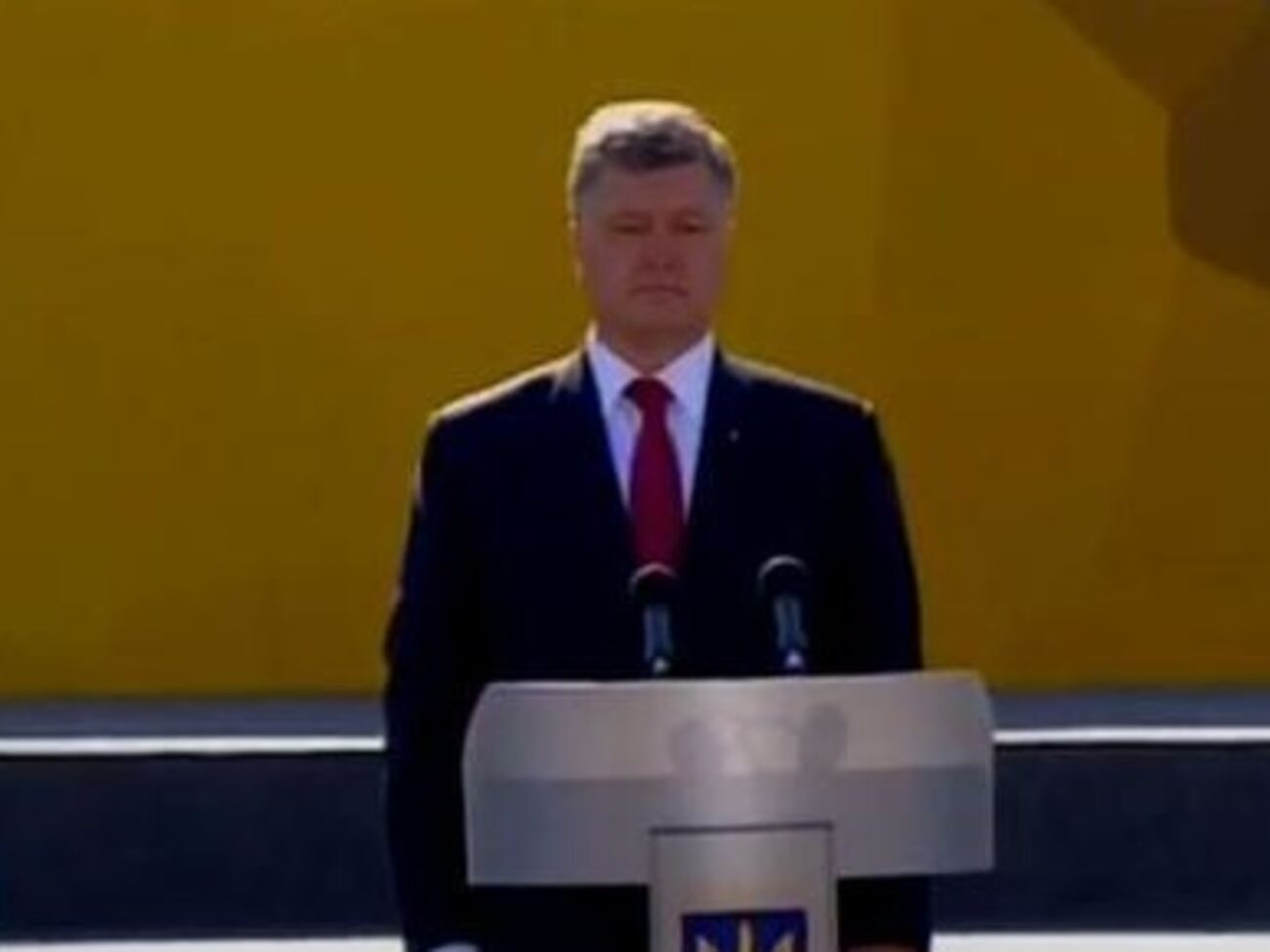 Порошенко обещает дальнейшее укрепление армии