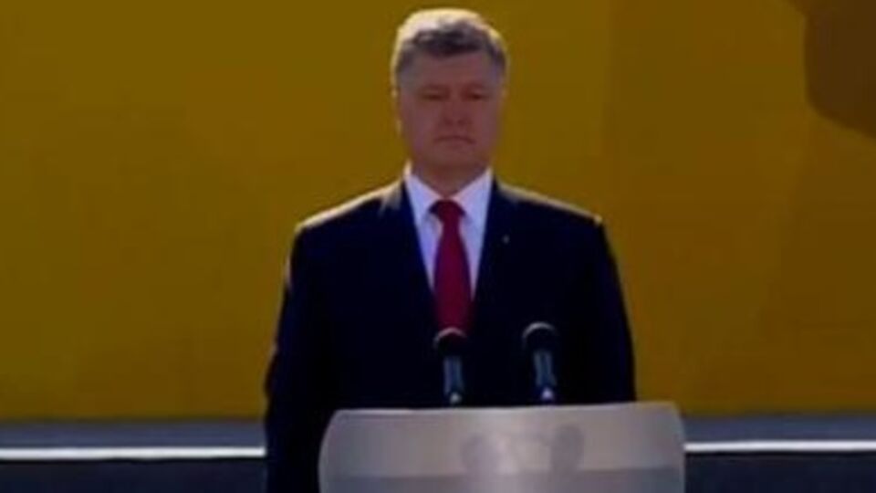 Порошенко обещает дальнейшее укрепление армии