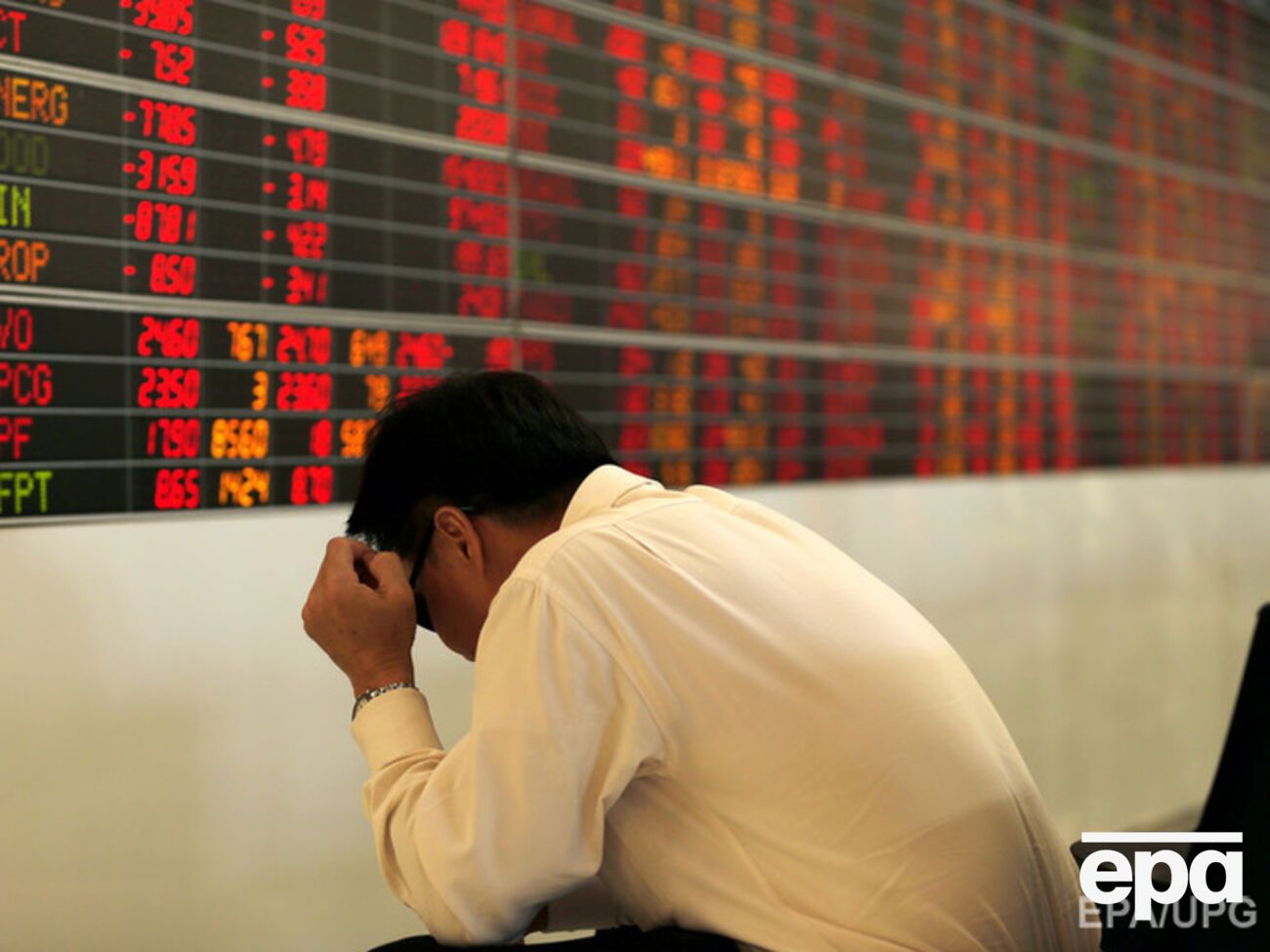 Вслед за китайским фондовым индексом обвалились индексы других стран-участниц БРИКС