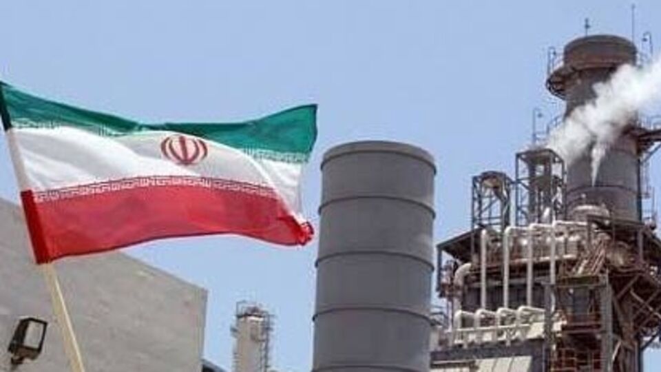 Иран намерен повышать нефтедобычу