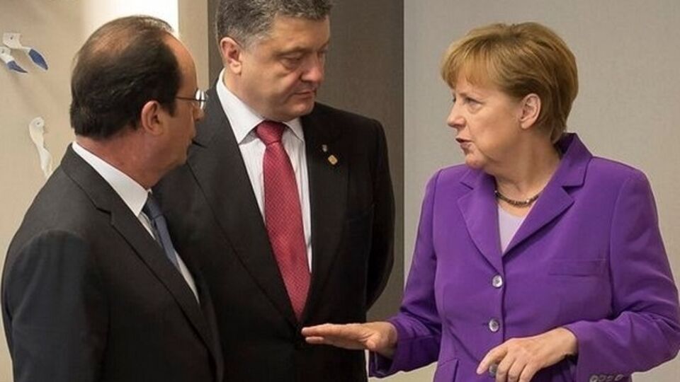 В Берлине Порошенко, Меркель и Олланд обсудят ситуацию в Украине