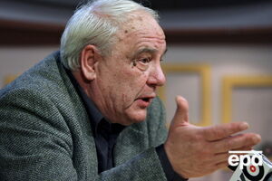 Великобритания обвинила Владимира Буковского в изготовлении и хранении детской порнографии