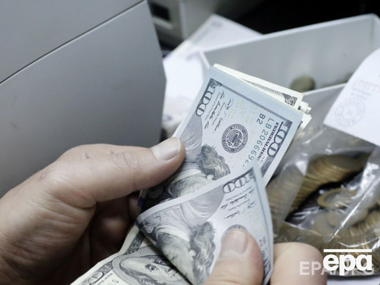 Курс валют на 25 августа