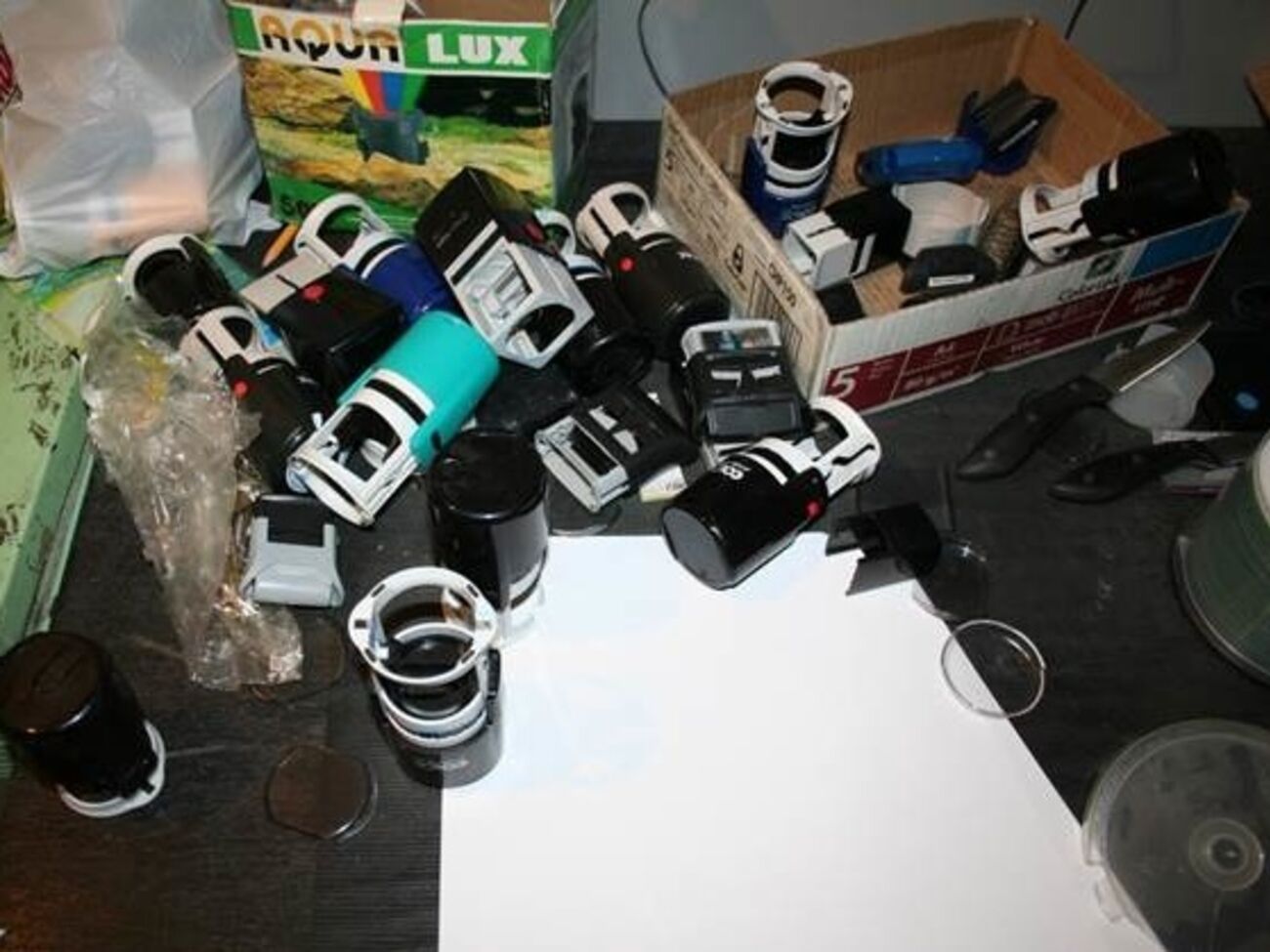 Печати нескольких десятков фиктивных фирм были изъяты в ходе спецоперации СБУ в Харькове