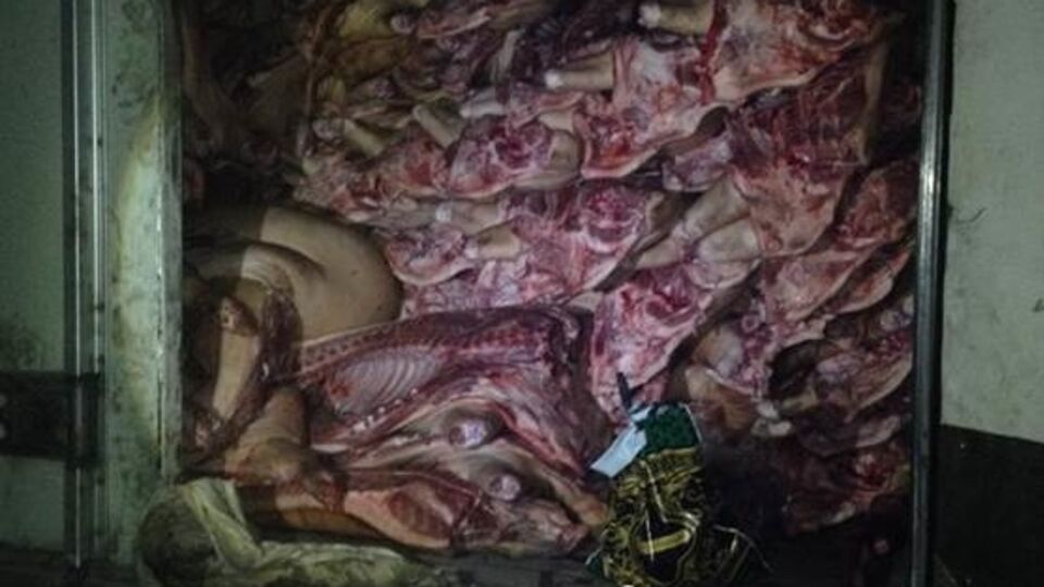На оккупированную территорию пытались контрабандой провезти мясо