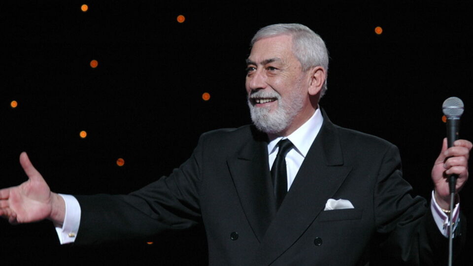 Вахтанг Кикабидзе: Приговор Сенцову попахивает шантажом. Кто-то может мне объяснить, что эти люди преступного сделали?!