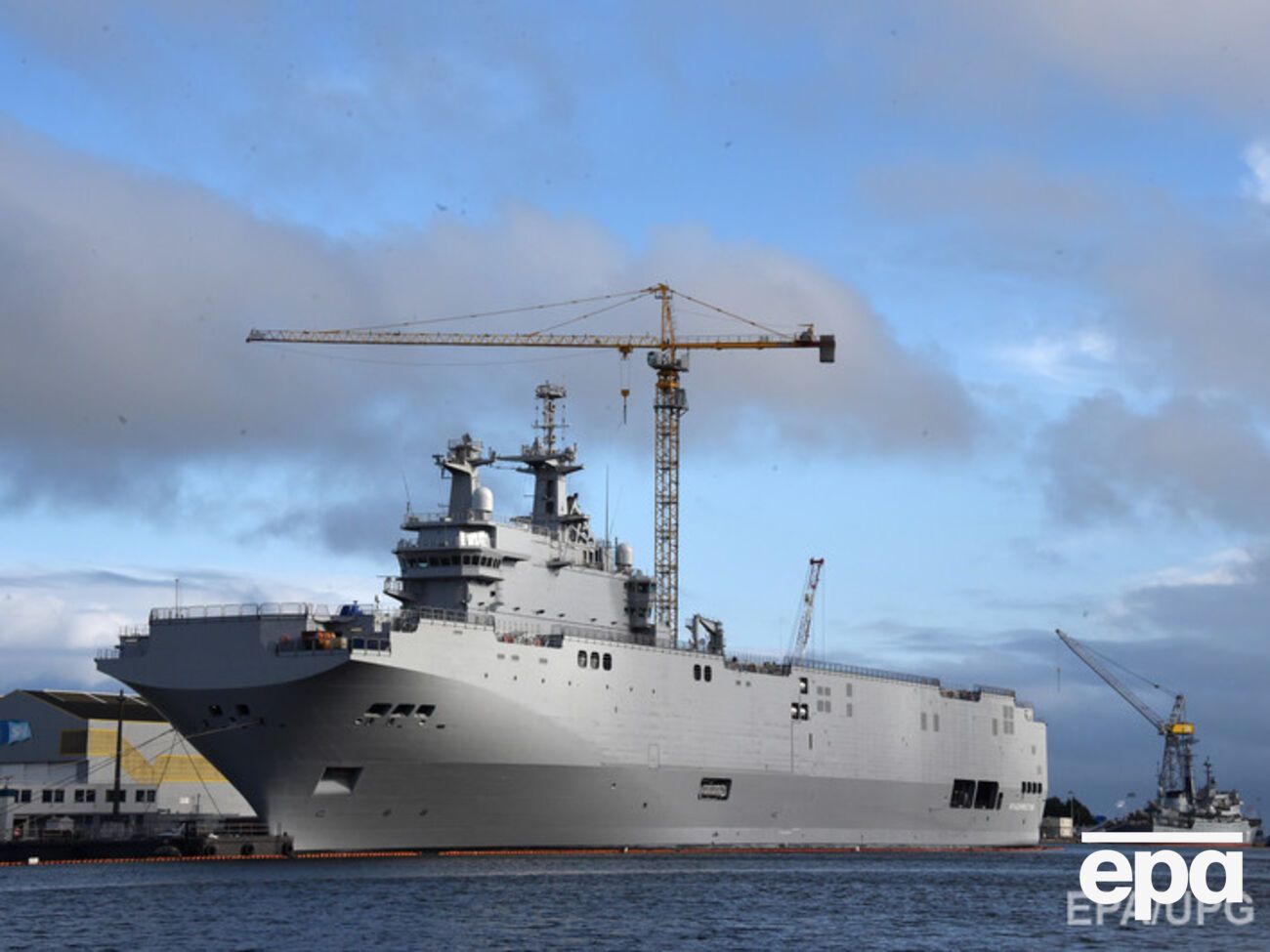 По данным La Tribune, Малайзия заинтересована в покупке "Мистралей", которые предназначались для России