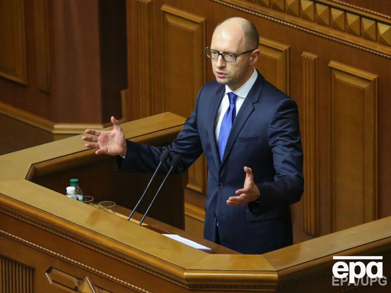 Лещенко утверждает, что пиар-сопровождение визита Яценюка оплачивали деньгами Ахметова