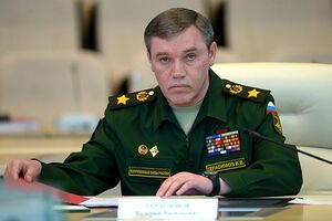 Повестку доставили в Генштаб ВС РФ, сообщили в DHL