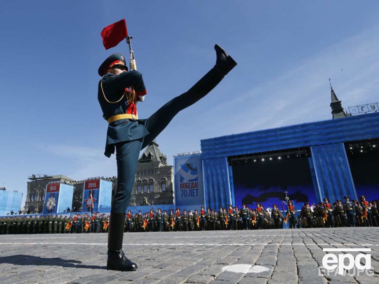 В отчете указано, что по состоянию на 1 февраля 2015 года денежные компенсации получили более пяти тысяч семей погибших и раненных военнослужащих
