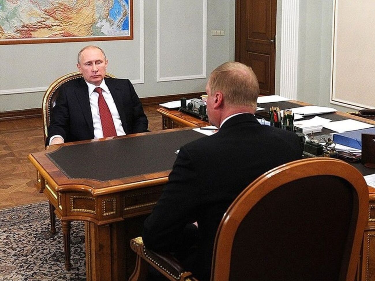 Владимир Путин и Анатолий Чубайс, по данным российских журналистов, провели тайную встречу
