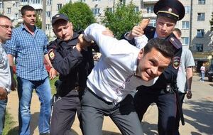 Оппозиционера Яшина уже освободили