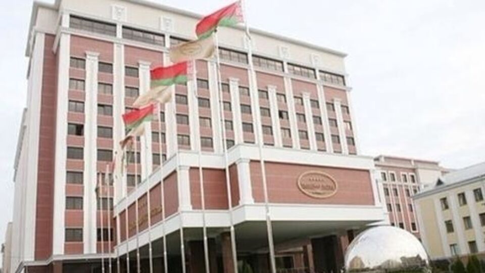 Очередной раунд переговоров по Украине в Минске начался