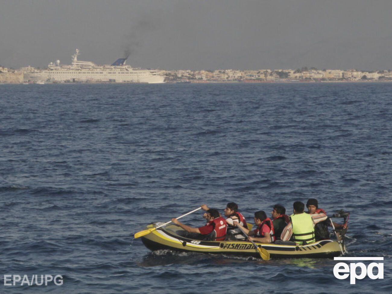 В среду в Средиземном море погибли около 50 человек