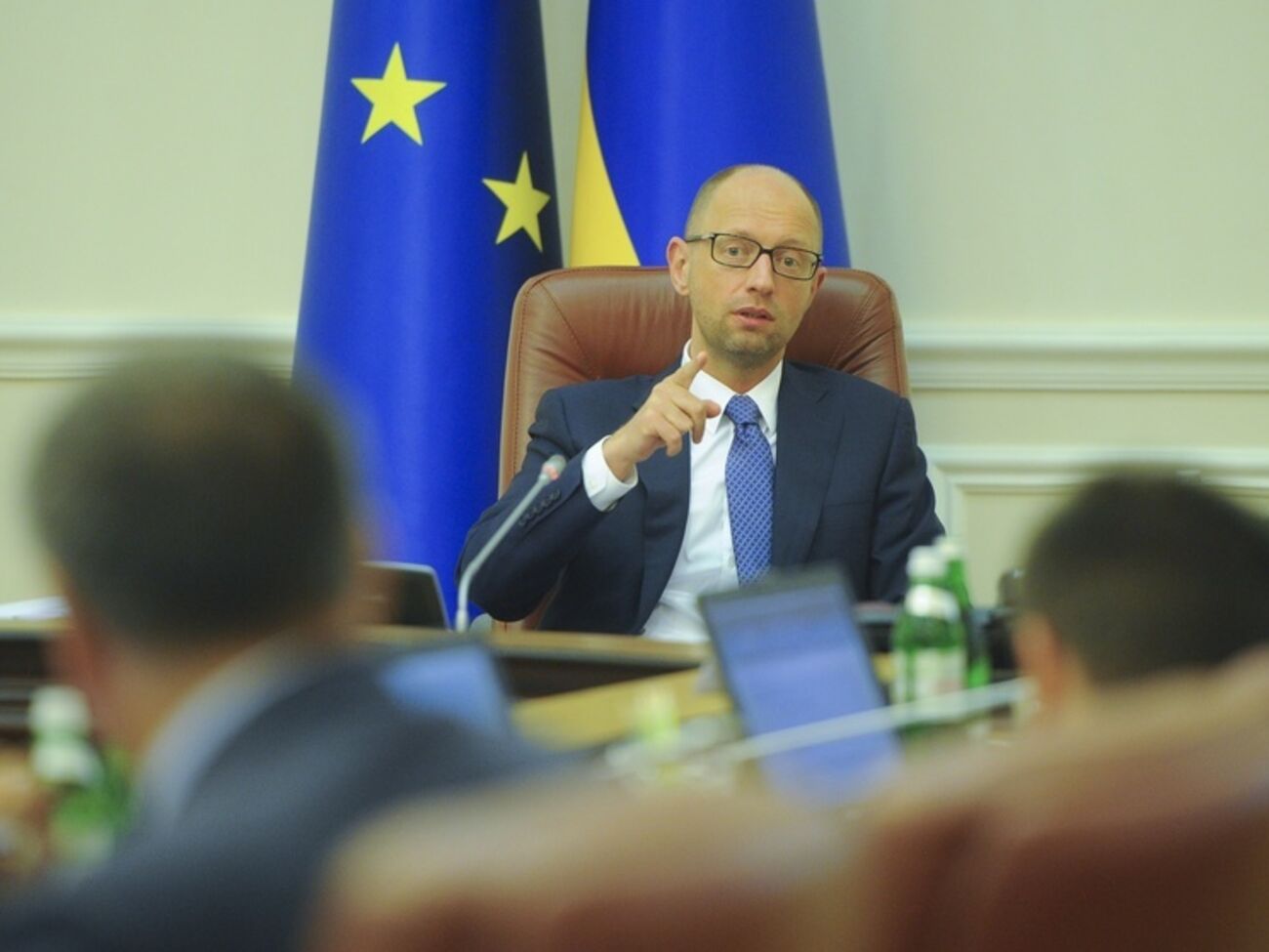 Премьер-министр Арсений Яценюк проведет внеочередное заседание Кабмина