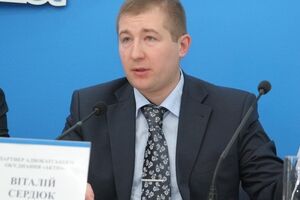 Сердюк утверждает, что расследование по майдановскому делу в отношении Януковича является "политическим"