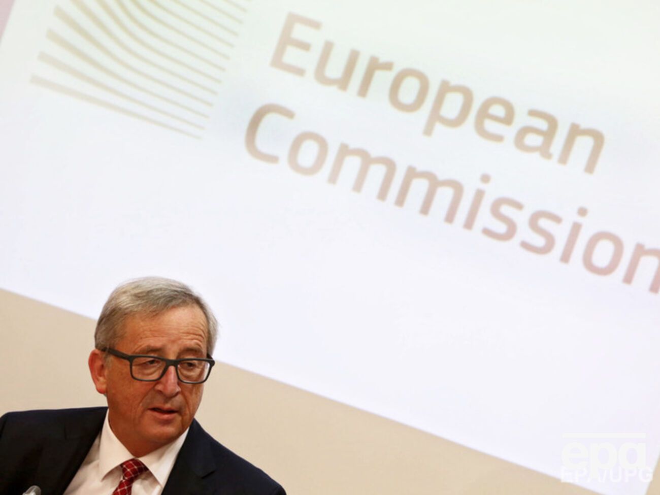 Юнкер рассчитывает на положительное решение по введению безвизового режима, если Киев выполнит все условия