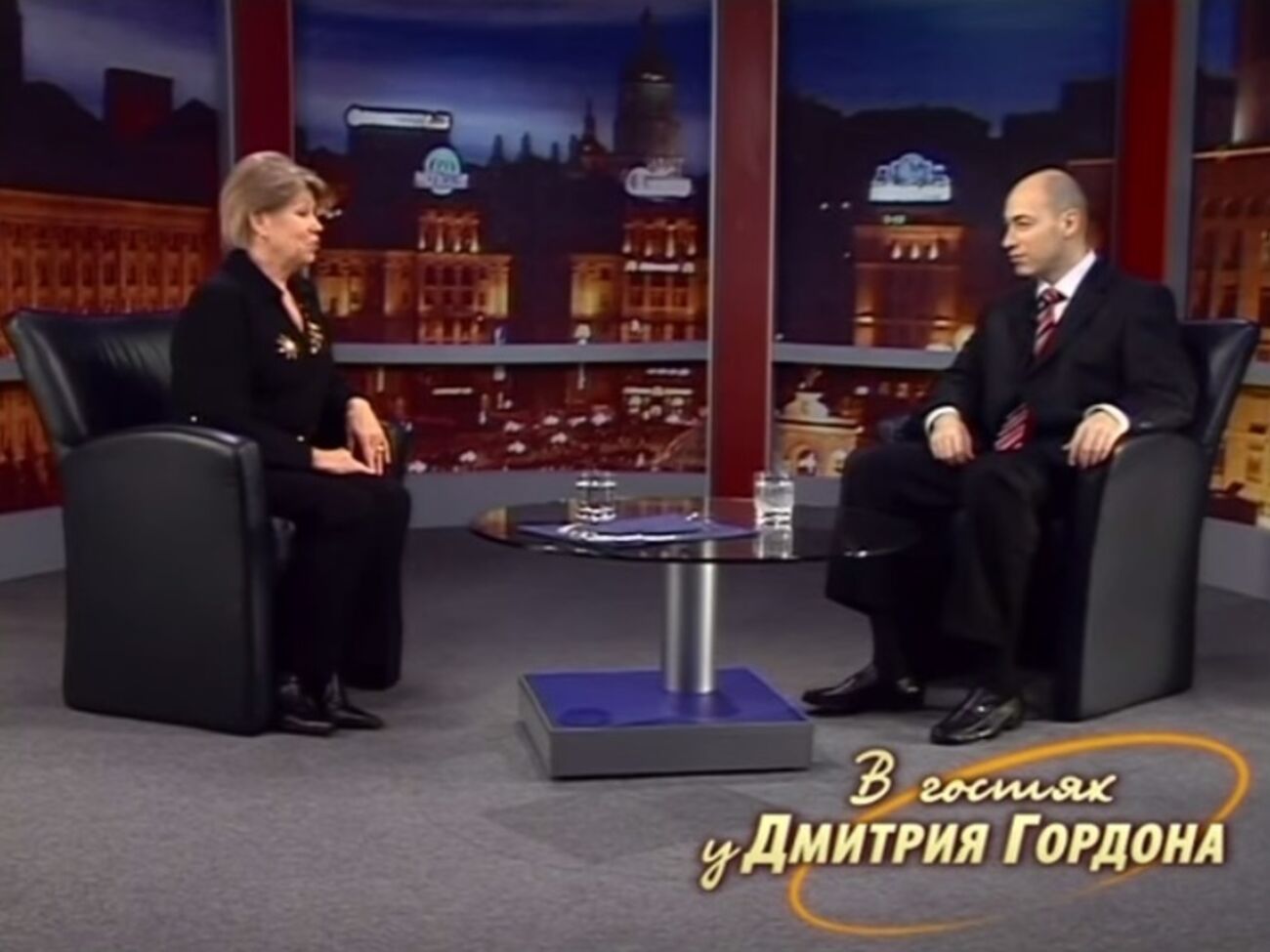 Лариса Латынина: Бабушка, которая ухаживала за прикованной к постели Еленой Мухиной, лежит теперь с ней рядом