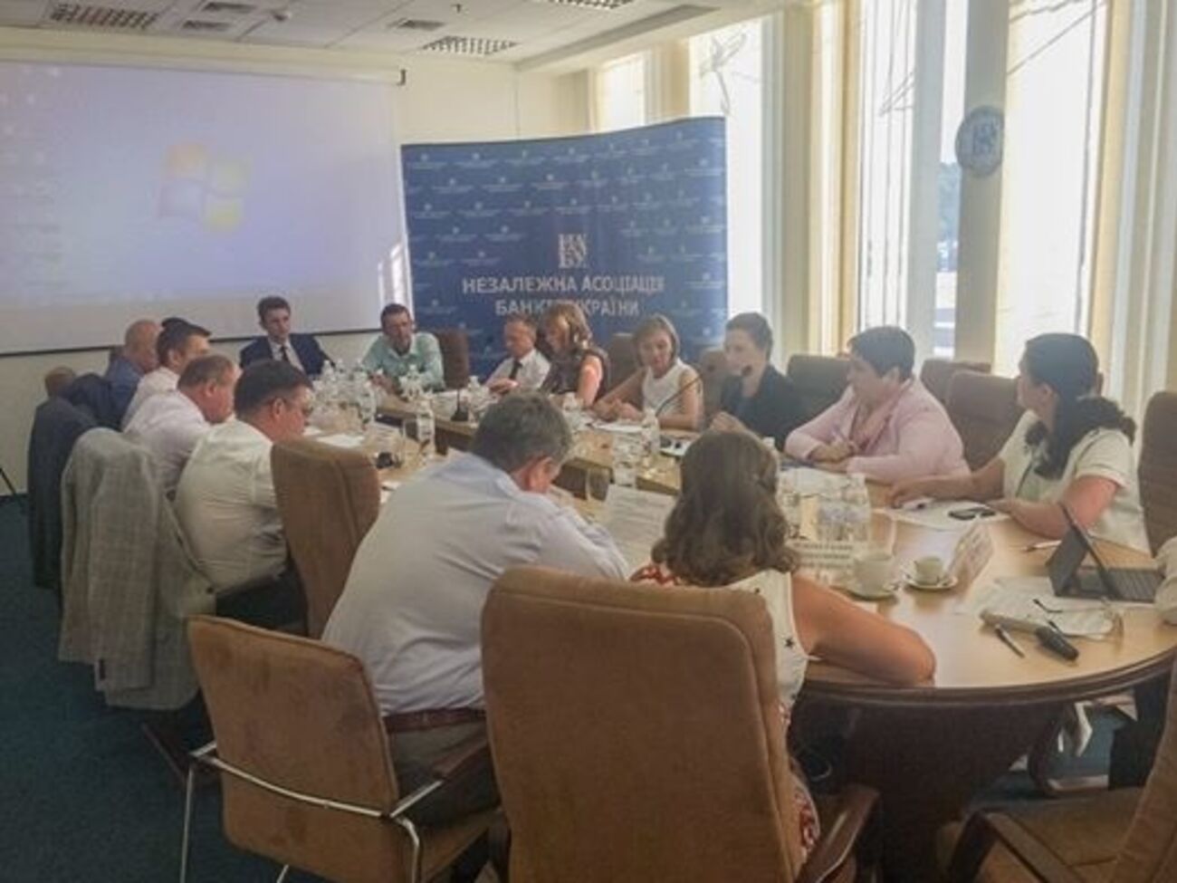 НБУ:&nbsp;Мы поддерживаем необходимость добровольного решения проблемы на приемлемых для банков и заемщиков условиях