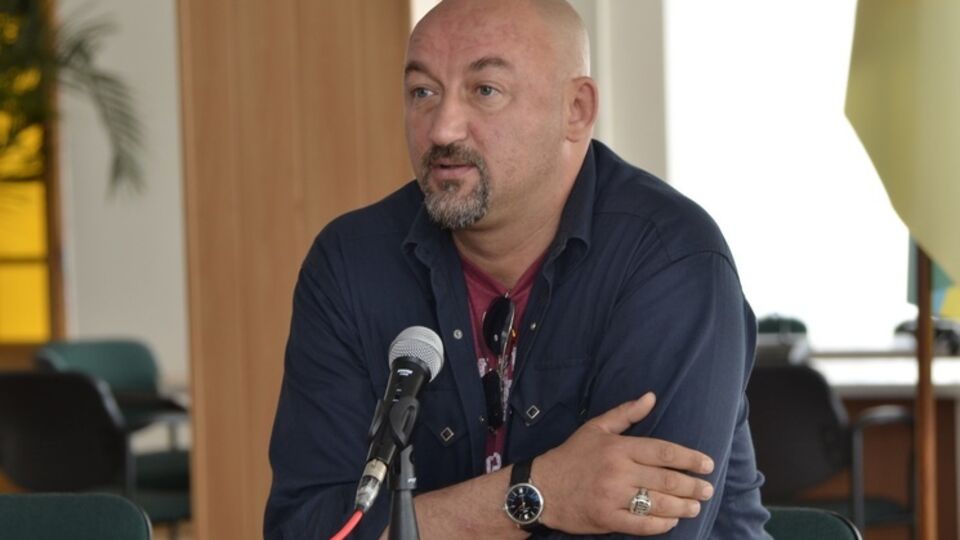 Мочанов: Мы хорошо знаем, как начинает гудеть автомобильная шина на дороге, по которой ходили колонны танков