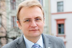 Садовый: Пошел жесткий прессинг народных депутатов перед понедельничным голосованием по Конституции