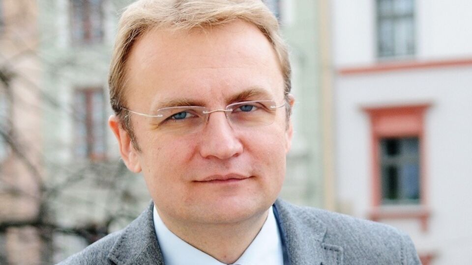 Садовый: Пошел жесткий прессинг народных депутатов перед понедельничным голосованием по Конституции