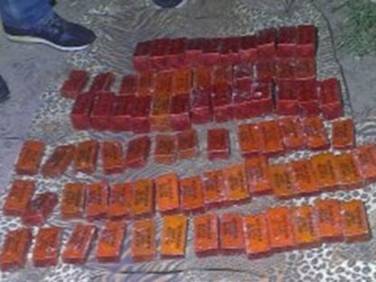 У задержанного военнослужащего изъяты 77 тротиловых шашек различного веса, которые он пытался продать