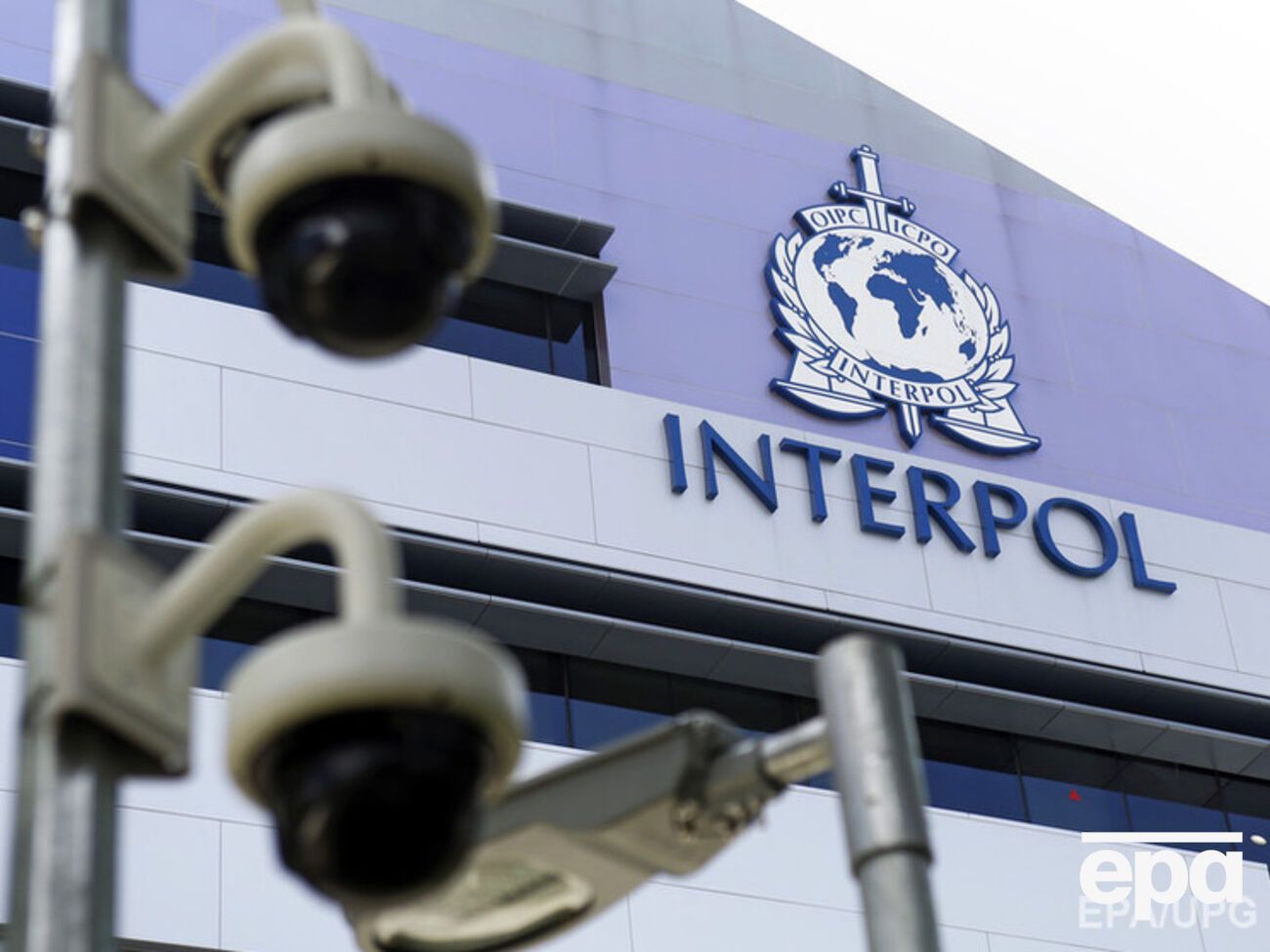 Украинские пограничники начали проверять въезжающих и выезжающих по базам Интерпола