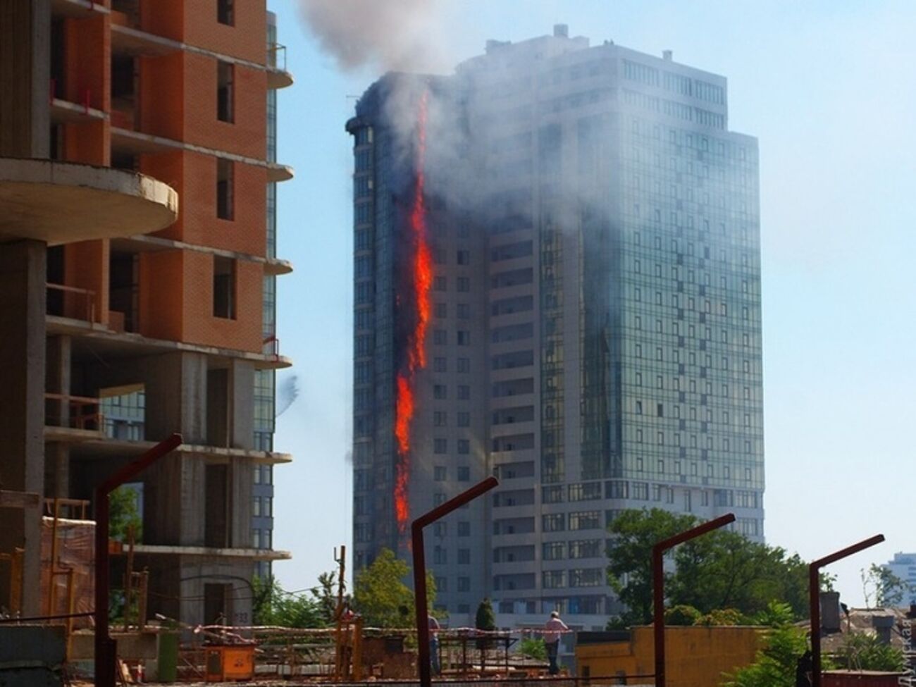 Госархстройинспекция организовала комиссию в связи с пожаром в Одессе