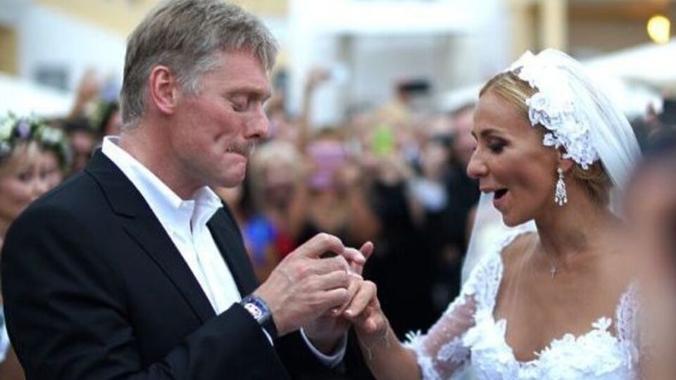 Кох: В реальности на свадьбу Пескова потрачено не меньше миллиона. Это взятка или нет? И если нет, то откуда у него деньги?