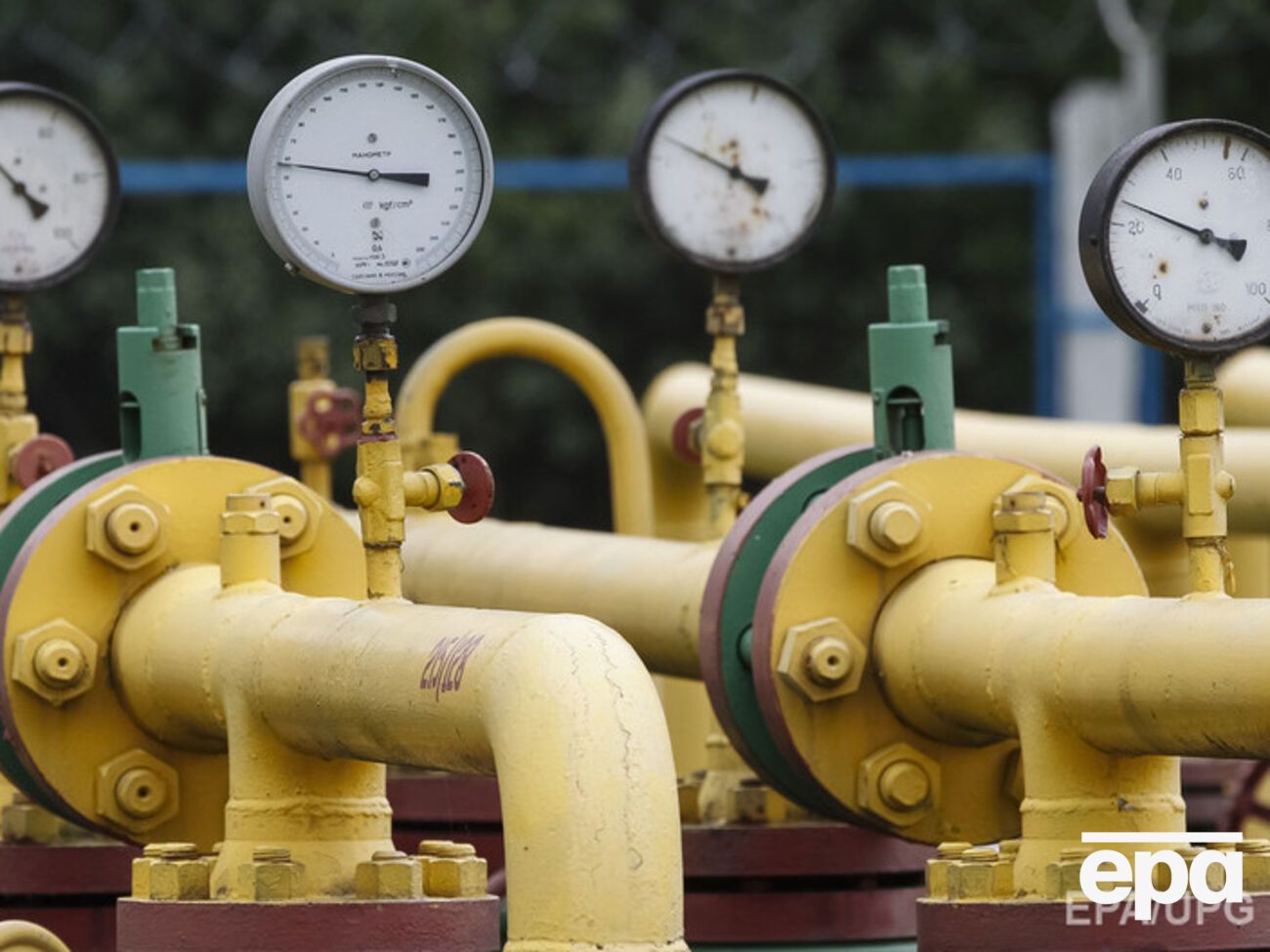 Украина закупает сейчас газ только в Словакии