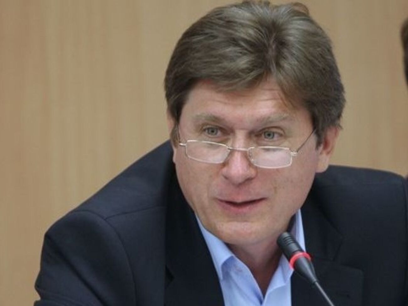 Фесенко считает, что отменить выборы на Донбассе у парламентариев не получится