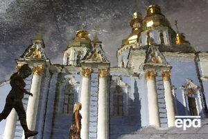 Украинцы доверяют волонтерам и церкви