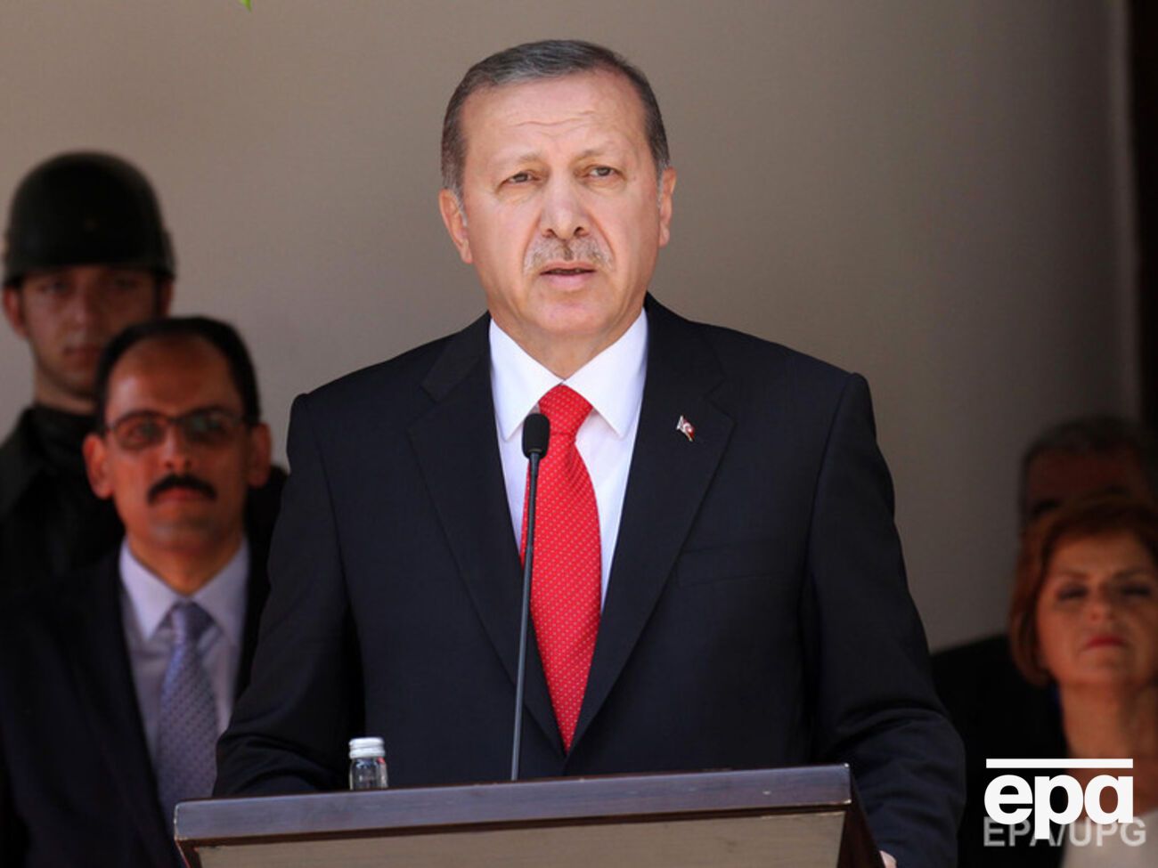 Эрдоган провел встречу с лидерами крымских татар