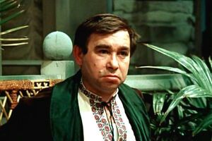 Неделю назад актера госпитализировали с инсультом