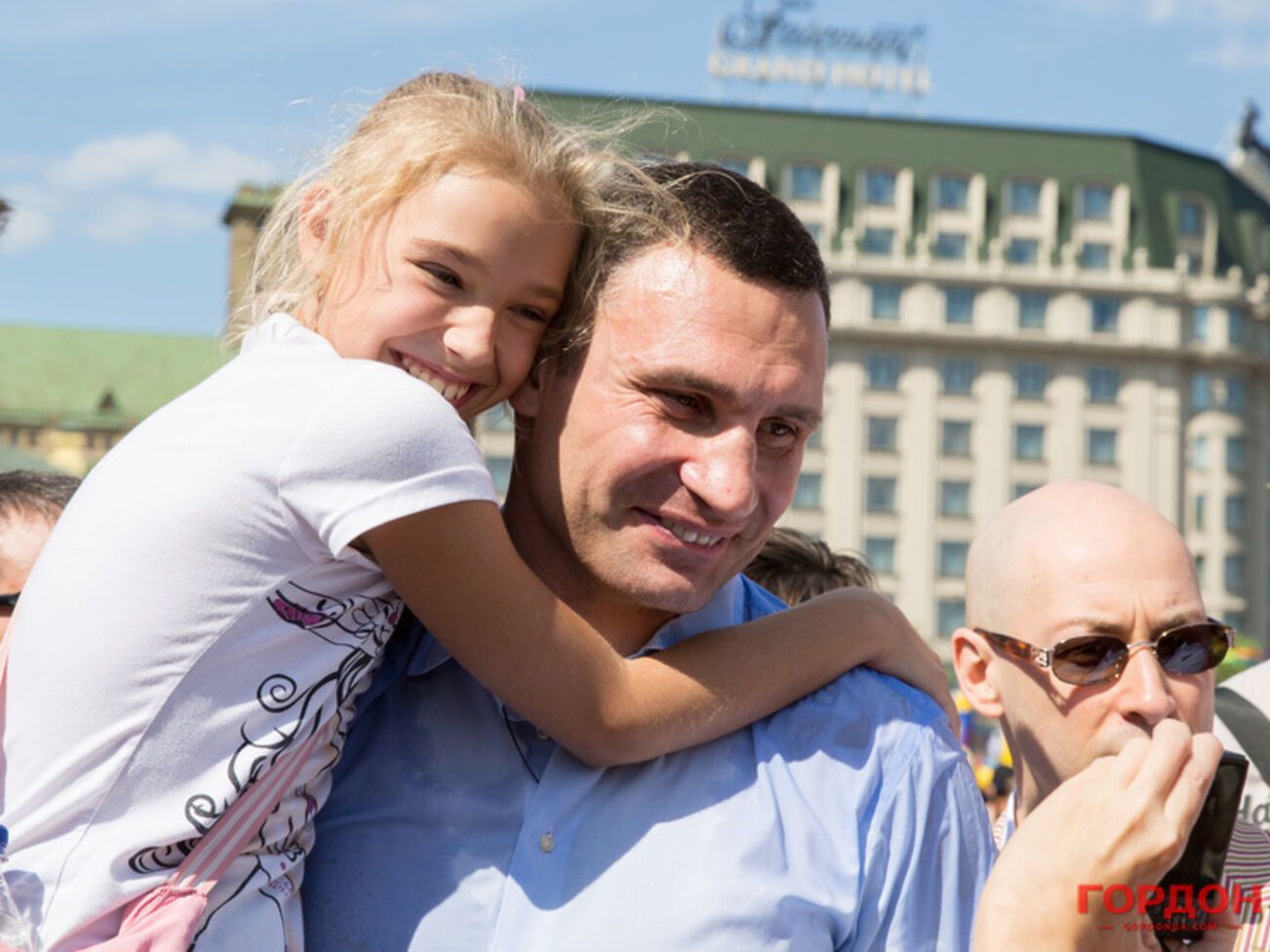 Мэр Киева на открытии Почтовой площади