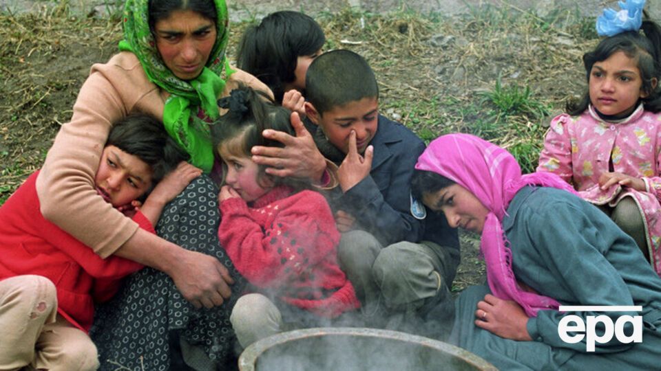 Армяно-азербайджанский конфликт вокруг Нагорного Карабаха привел к появлению большого числа беженцев с обеих сторон