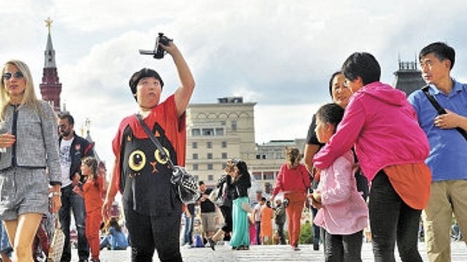 Сервис бронирования Booking.com обеспечивает 50% бронирований отелей в России