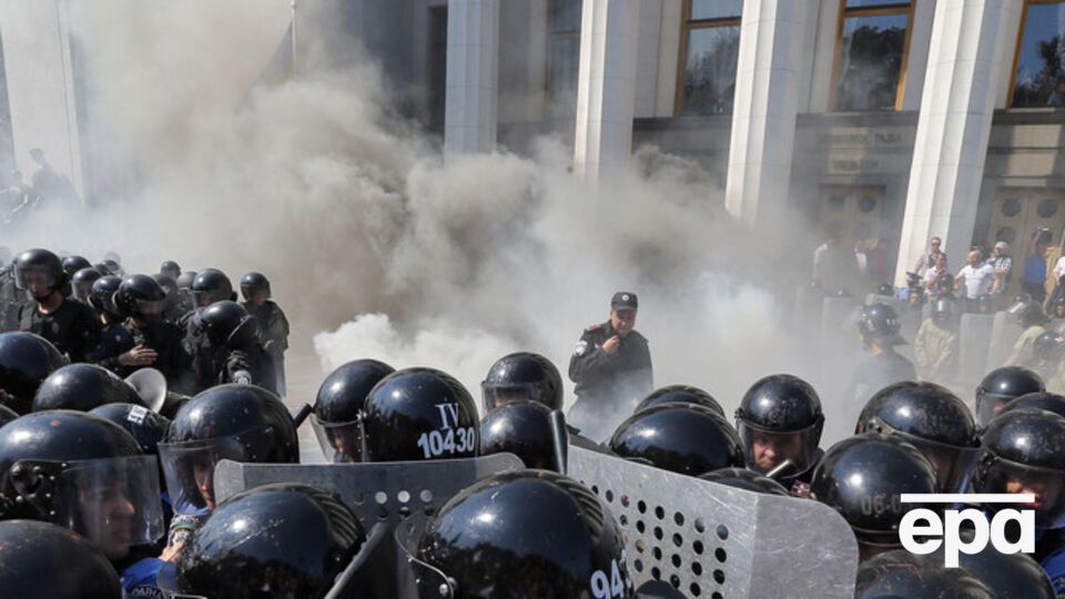 Столичные власти предупреждают, что движение в центре Киева может быть небезопасным