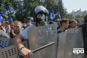 В столкновениях протестующих с милицией в Киеве пострадали журналисты