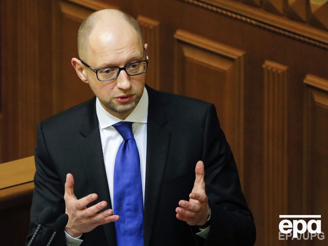 Яценюк пообещал поддержку всем пострадавшим во время столкновений у стен парламента