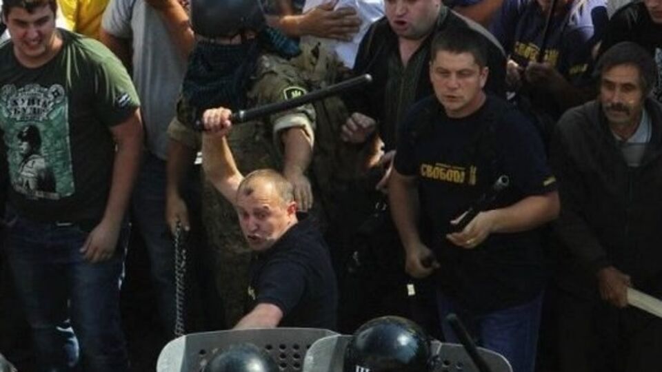 Слова Тягнибока идут вразрез с фотодоказательствами