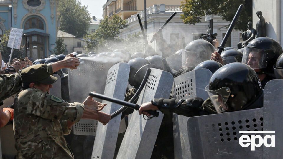 США призывают найти и наказать виновных в беспорядках у стен ВР