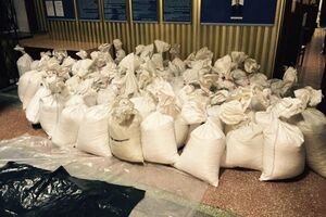 Аваков: Это не мешки со строительным мусором. Это мешки, набитые янтарем!