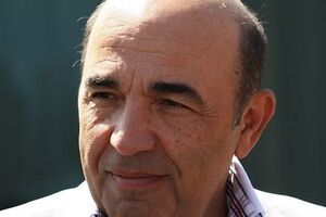 Рабинович прокомментировал заявление Азарова о намерении спасать Украину