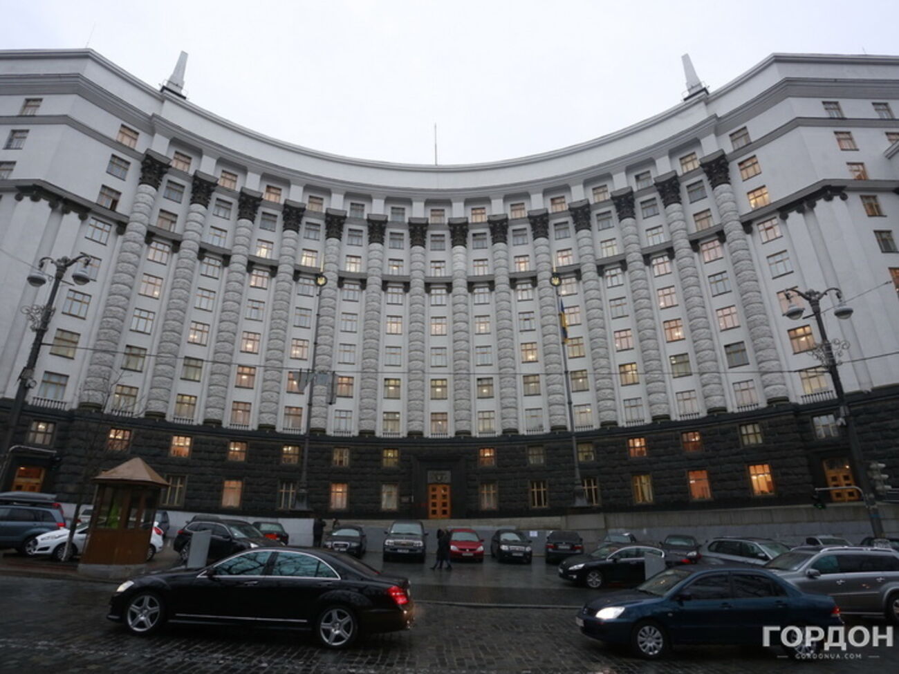 Заяц ушел с должности по собственному желанию